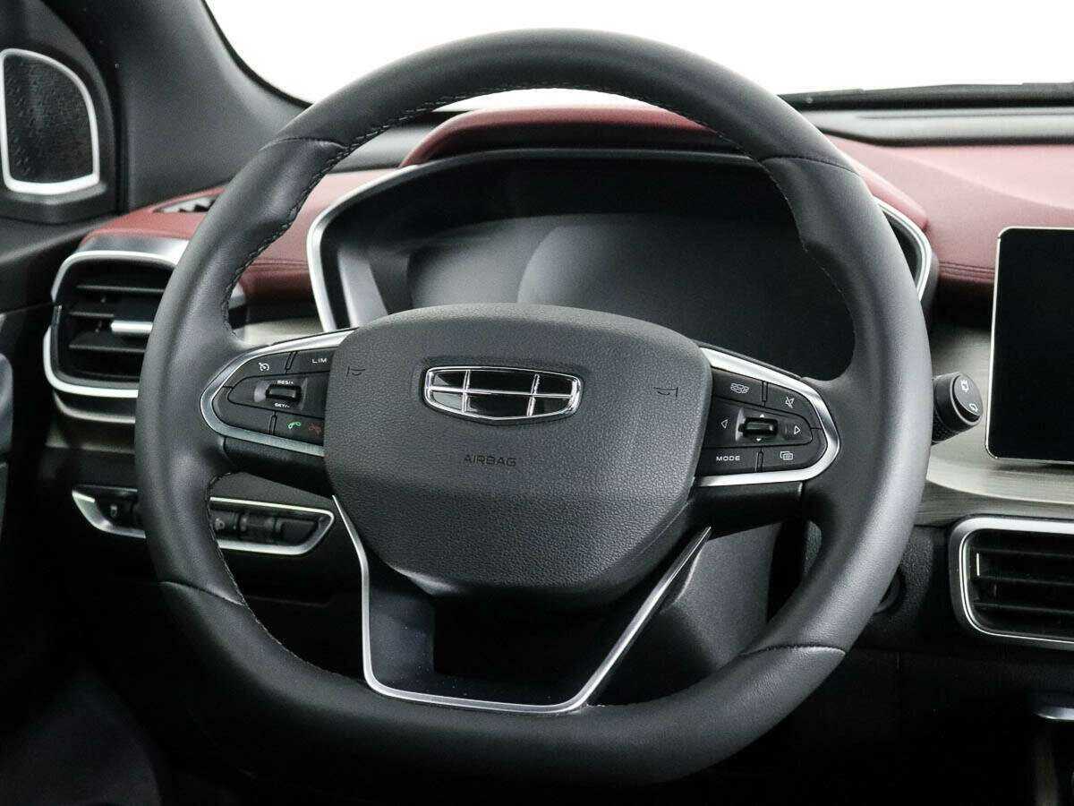 Geely Coolray с пробегом — 2023 год. Фото: #12