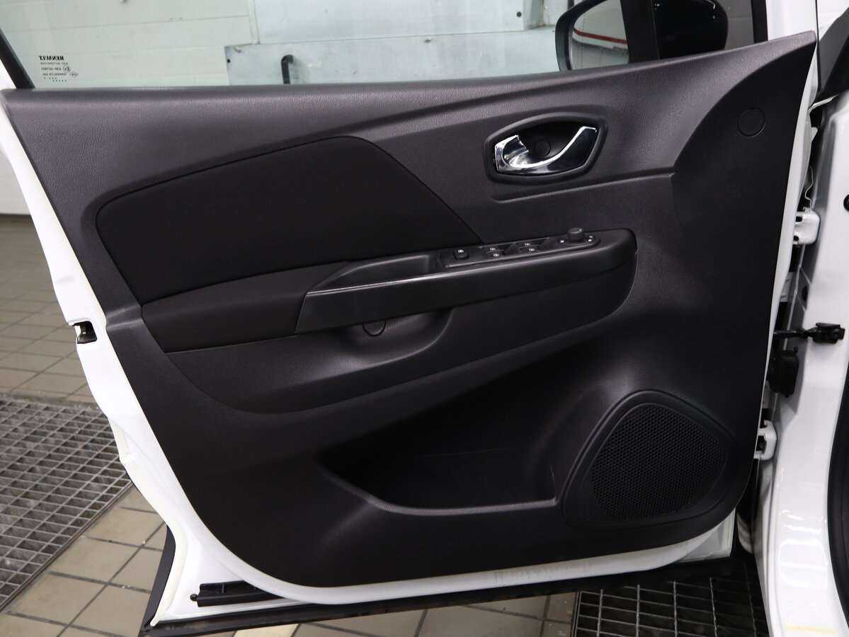 Renault Kaptur с пробегом — 2017 год. Фото: #3