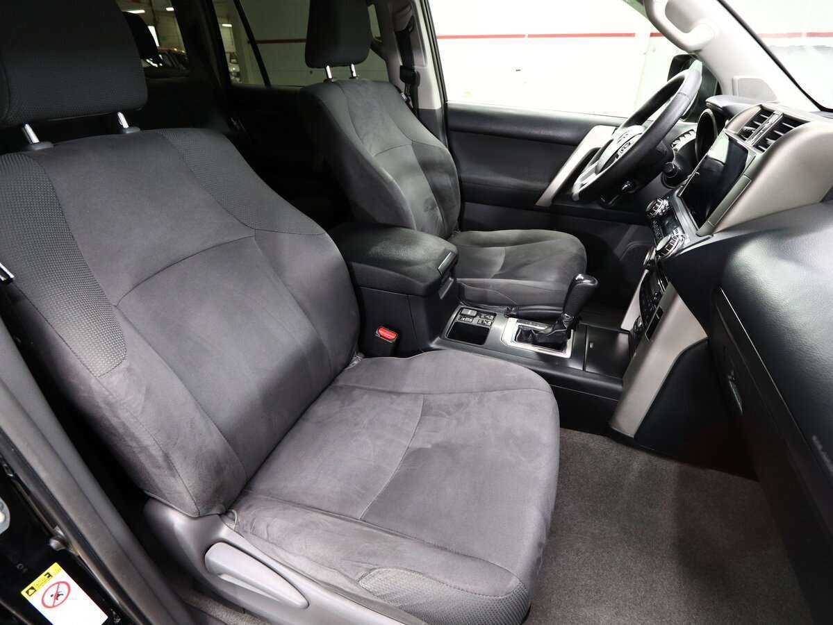 Toyota Land Cruiser Prado с пробегом — 2013 год. Фото: #6