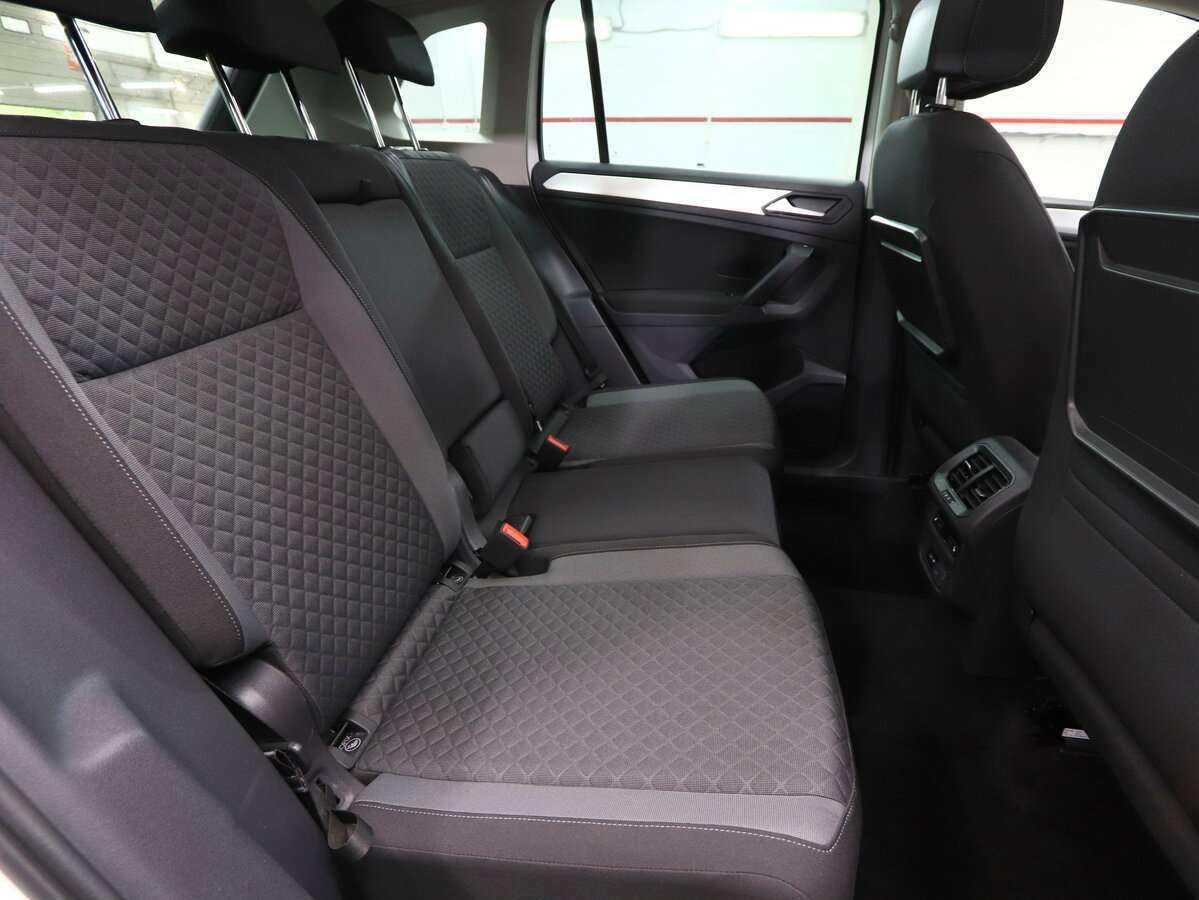 Volkswagen Tiguan с пробегом — 2018 год. Фото: #13