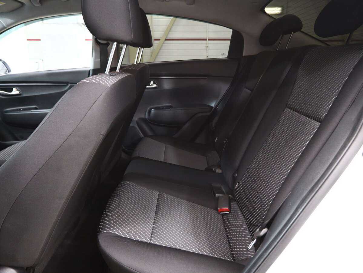 Kia Rio с пробегом — 2019 год. Фото: #12