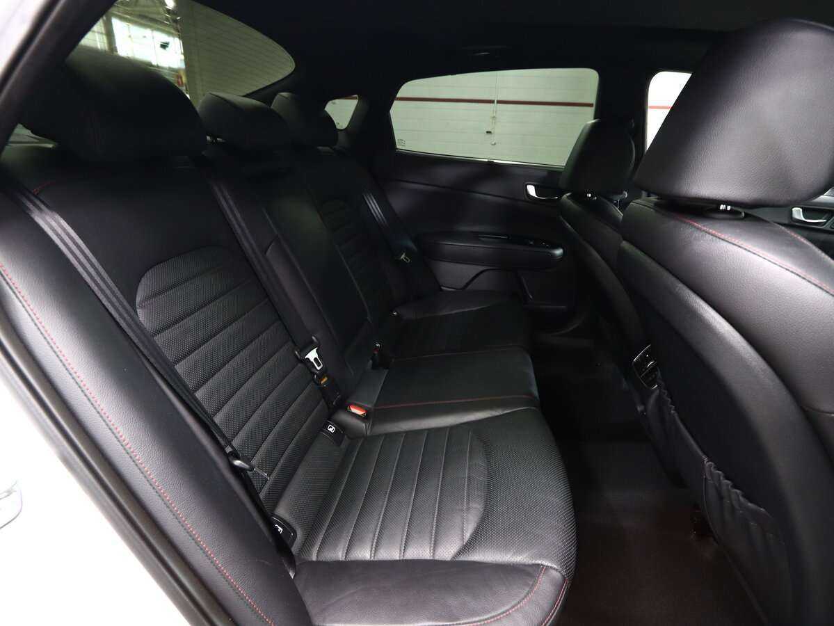 Kia Optima с пробегом — 2018 год. Фото: #20