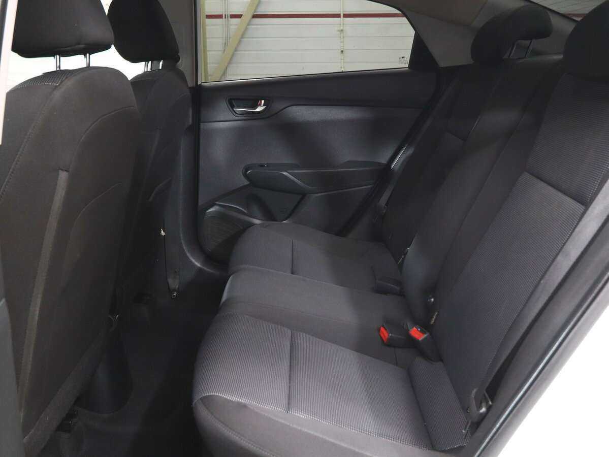 Hyundai Solaris с пробегом — 2020 год. Фото: #12