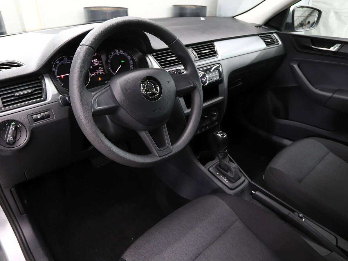 Skoda Rapid с пробегом — 2018 год. Фото: #4