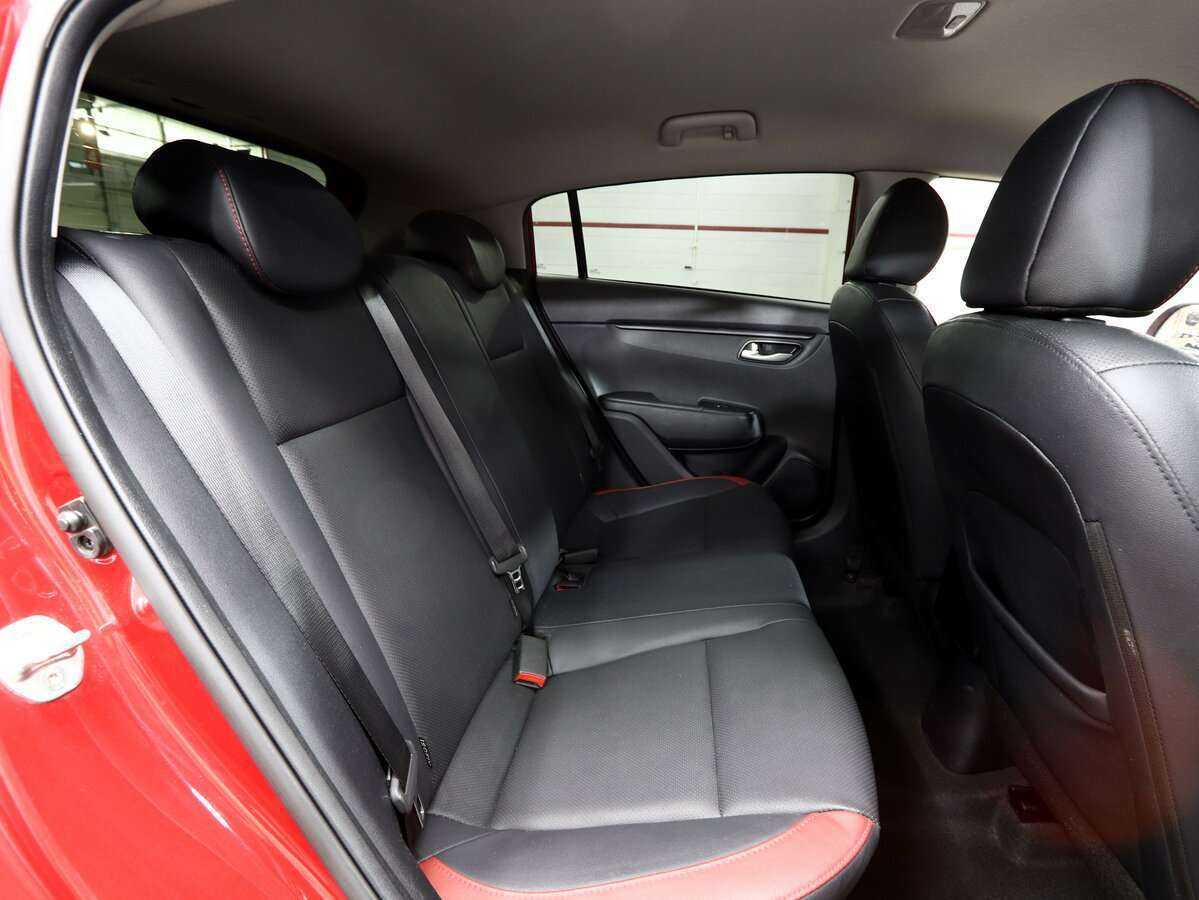 Kia Rio с пробегом — 2019 год. Фото: #20