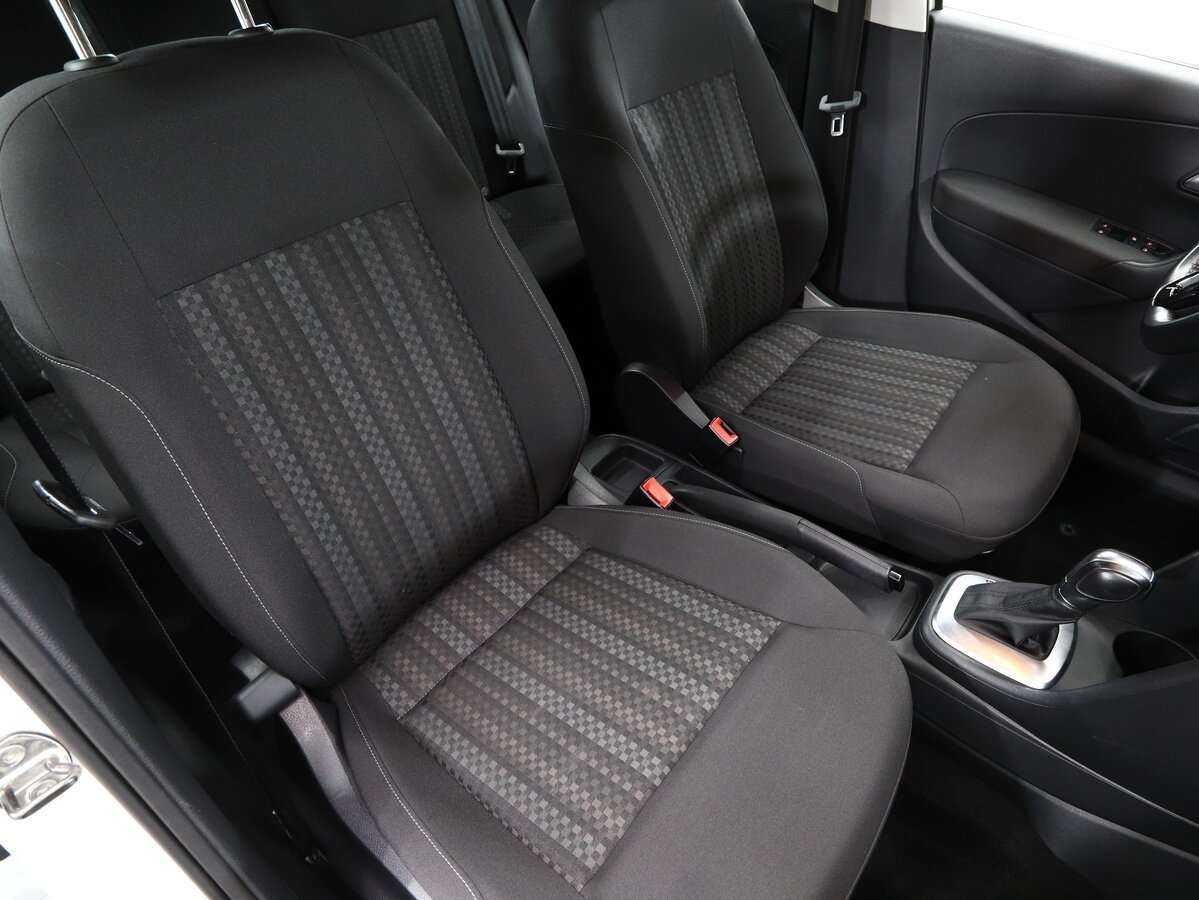 Volkswagen Polo с пробегом — 2019 год. Фото: #14