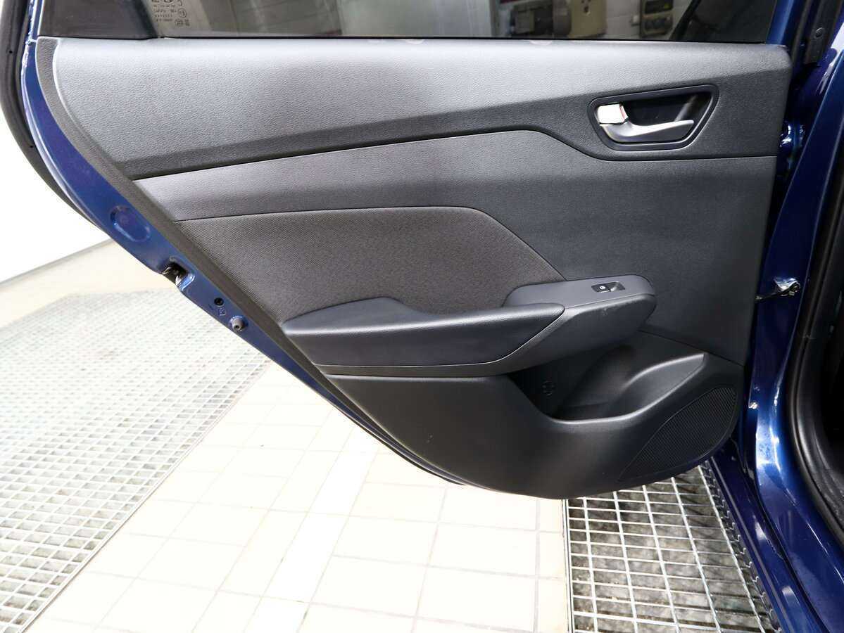 Hyundai Solaris с пробегом — 2022 год. Фото: #13