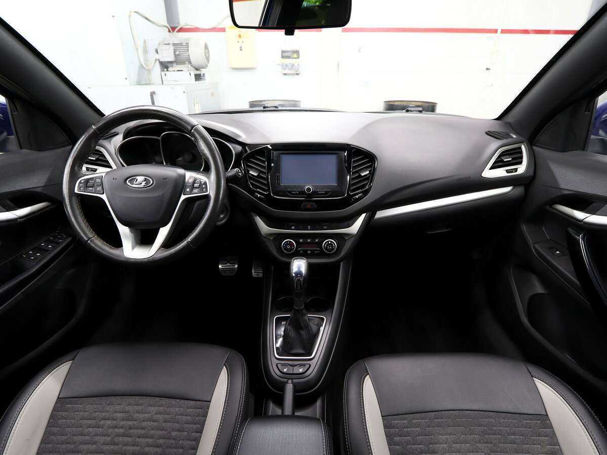 Lada (ВАЗ) Vesta с пробегом — 2020 год. Фото: #10