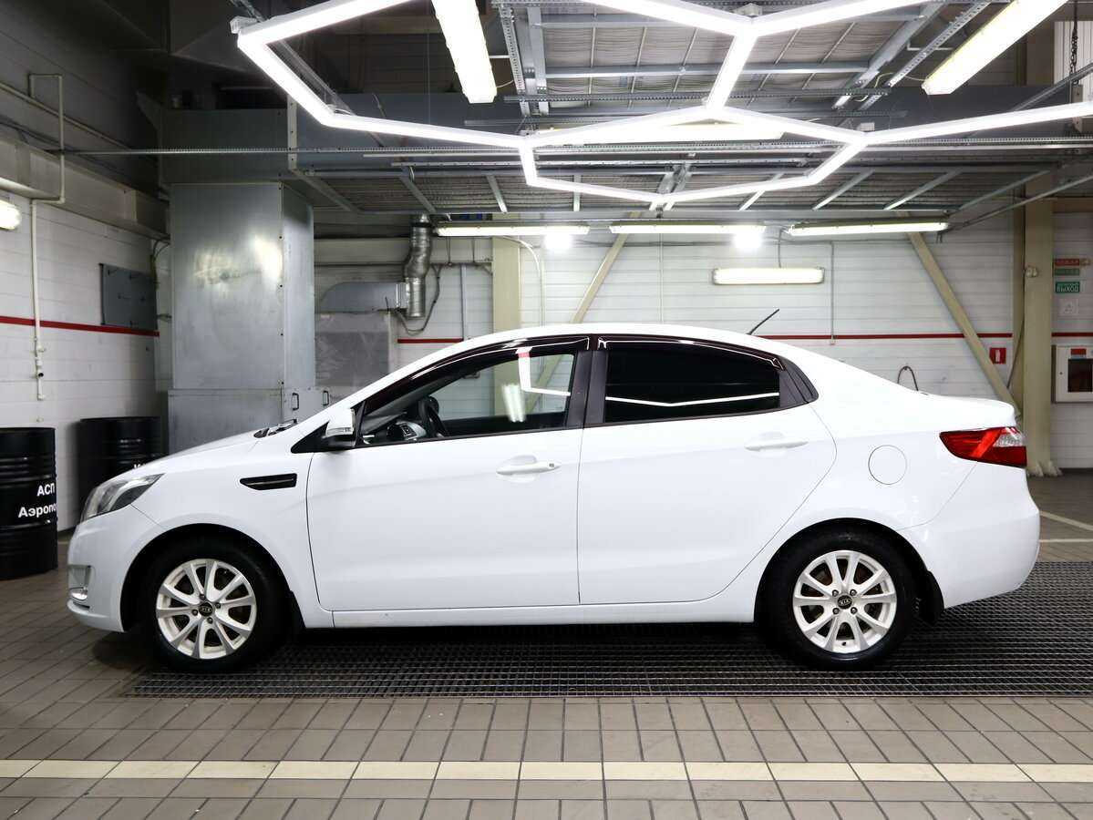 Kia Rio с пробегом — 2012 год. Фото: #4