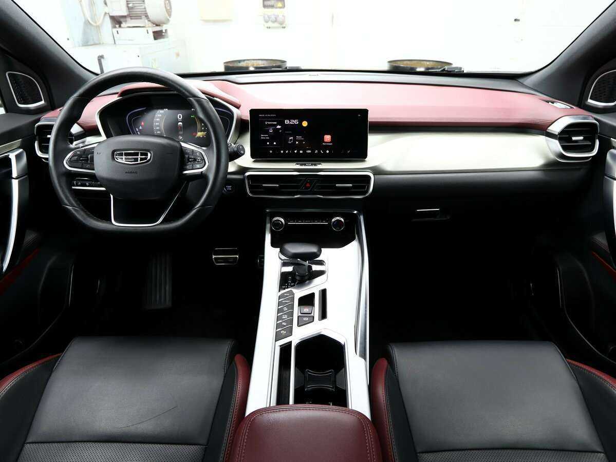 Geely Coolray с пробегом — 2022 год. Фото: #9