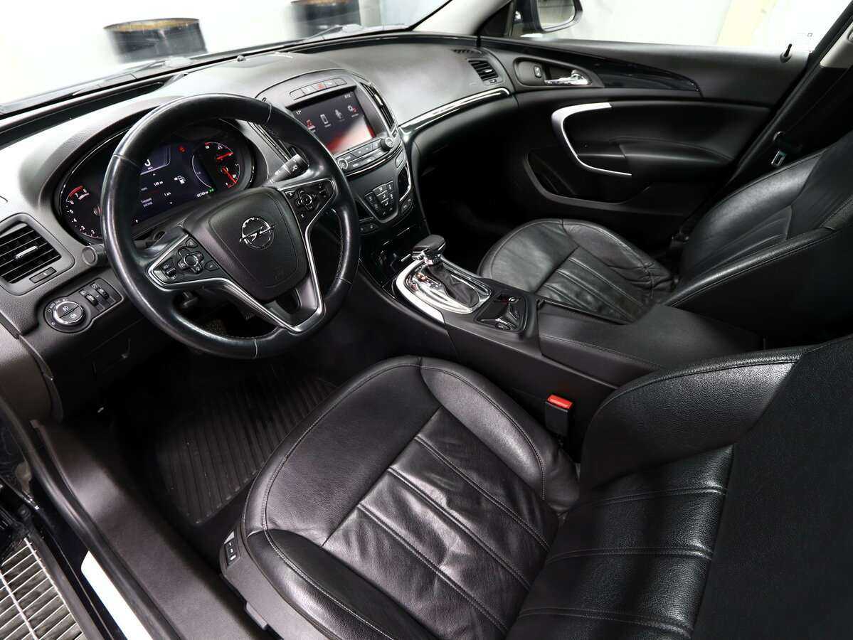 Opel Insignia с пробегом — 2014 год. Фото: #6