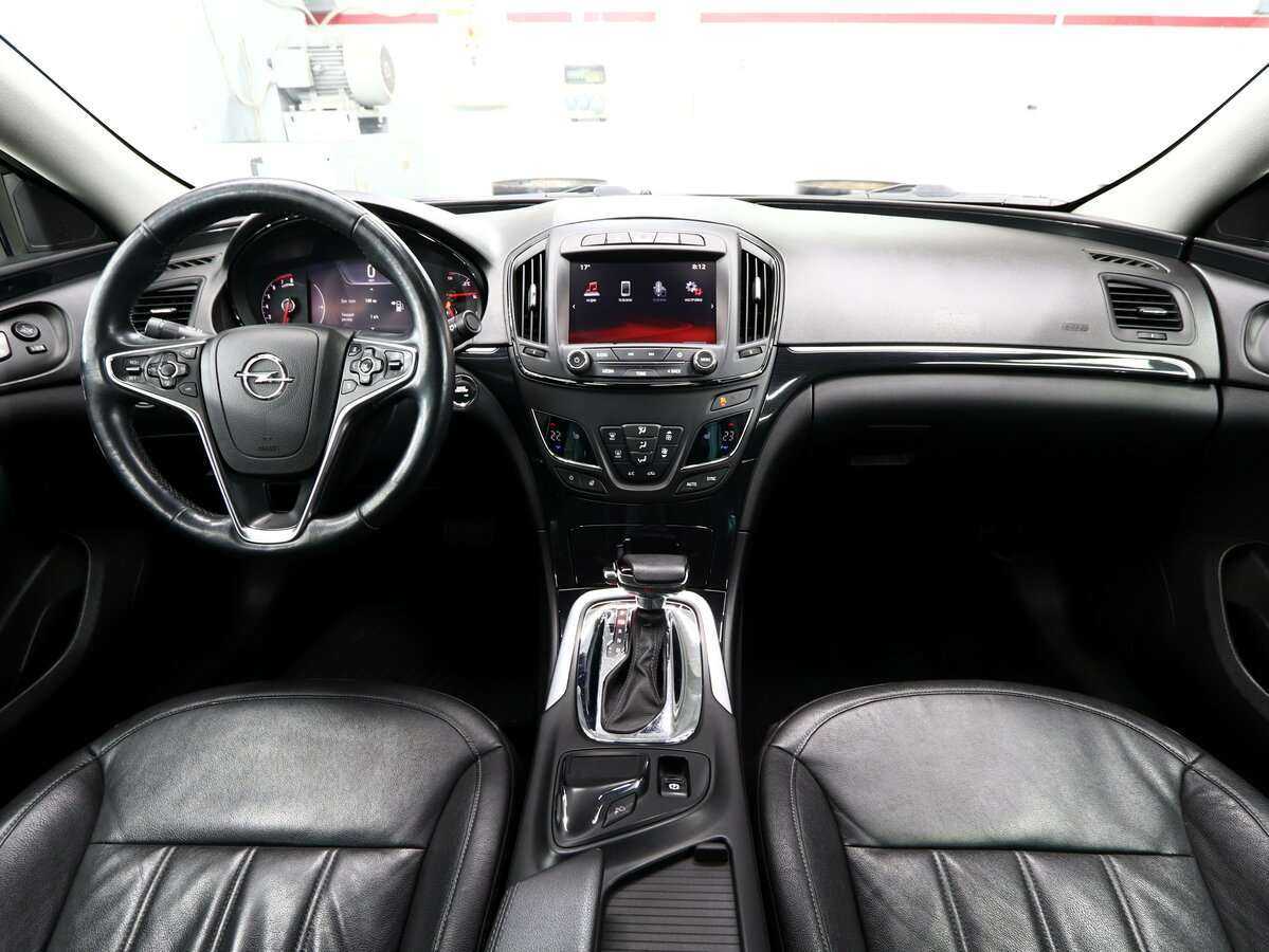 Opel Insignia с пробегом — 2014 год. Фото: #11