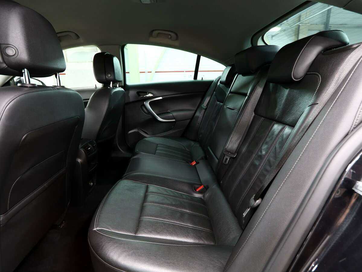 Opel Insignia с пробегом — 2014 год. Фото: #19
