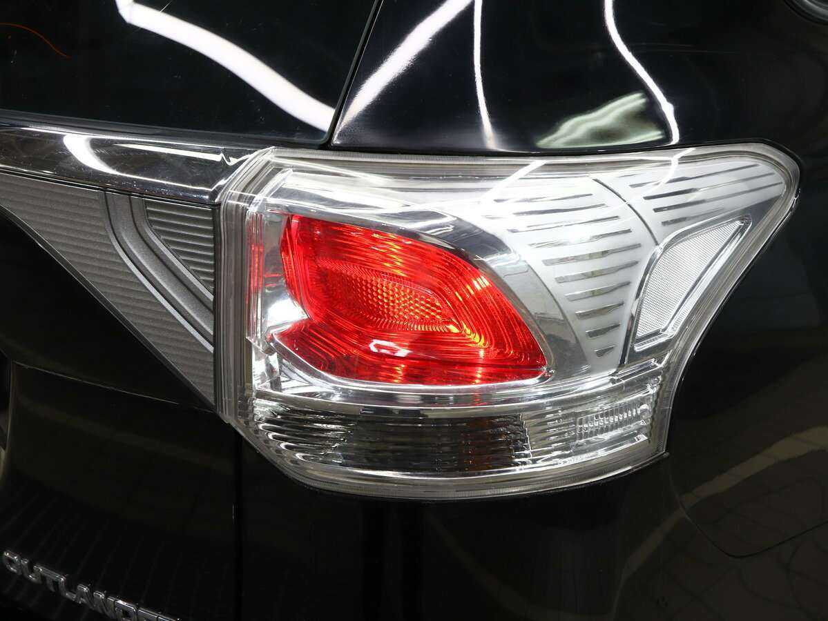 Mitsubishi Outlander с пробегом — 2013 год. Фото: #4