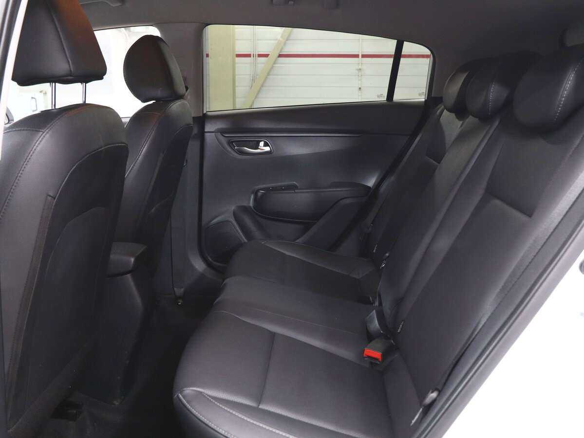 Kia Rio с пробегом — 2018 год. Фото: #8