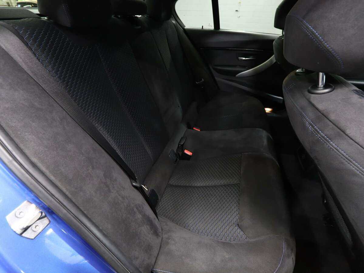 BMW 3 серии с пробегом — 2016 год. Фото: #13