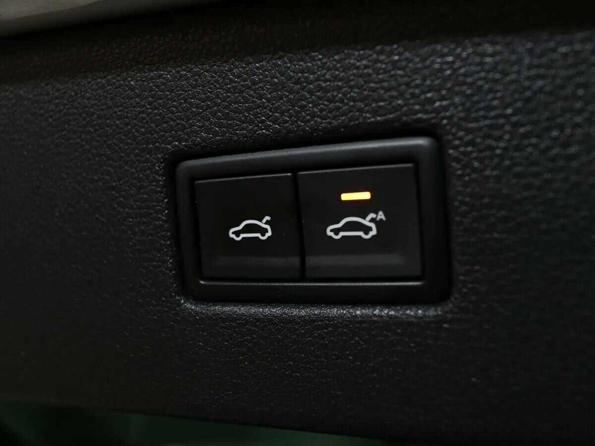 Volkswagen Tiguan с пробегом — 2018 год. Фото: #4