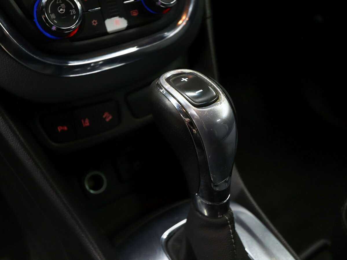 Opel Mokka с пробегом — 2013 год. Фото: #7