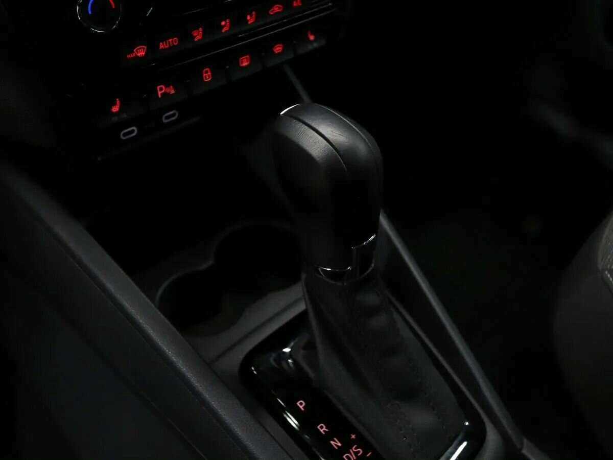 Volkswagen Polo с пробегом — 2021 год. Фото: #8