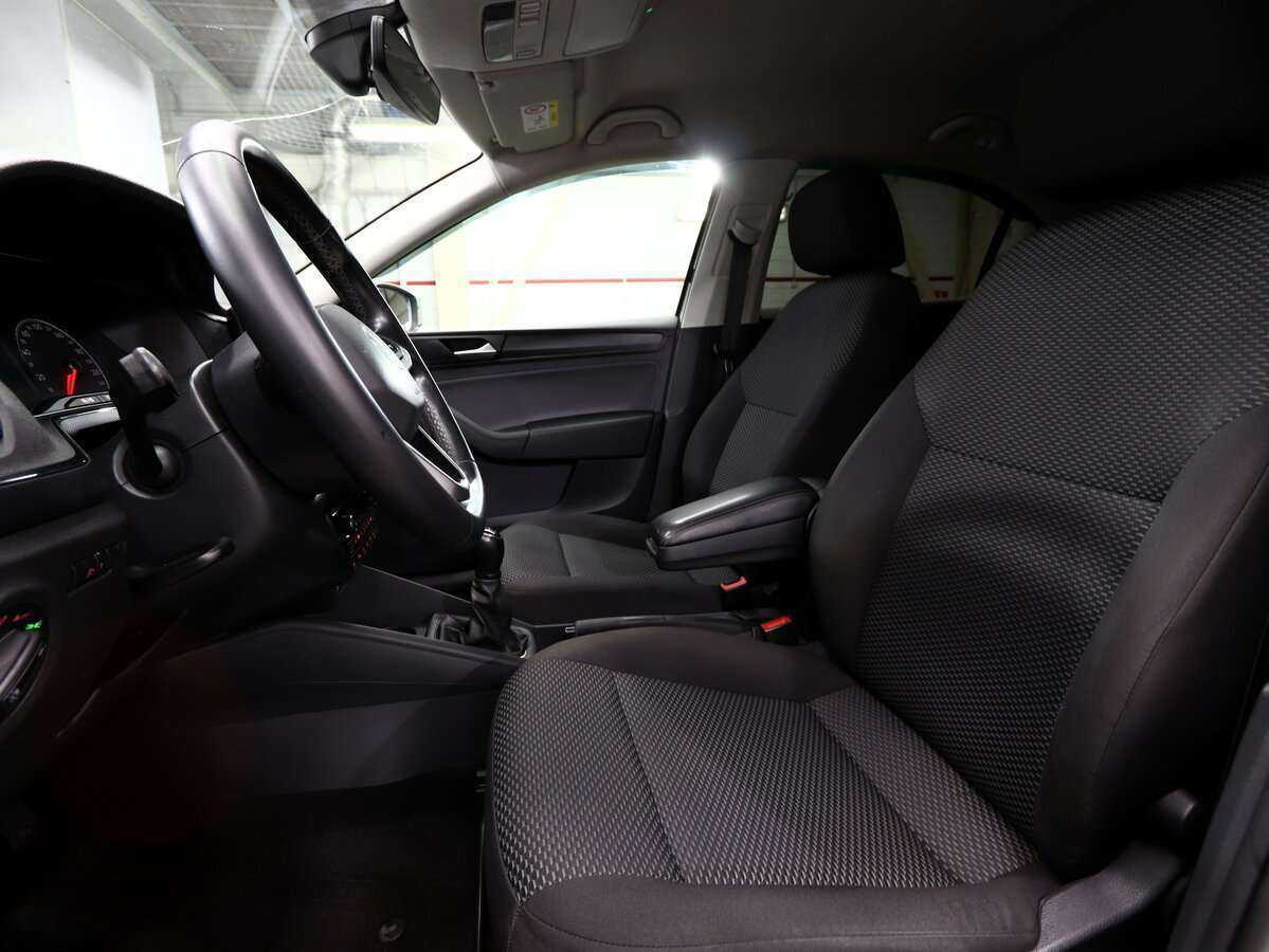 Volkswagen Polo с пробегом — 2020 год. Фото: #5