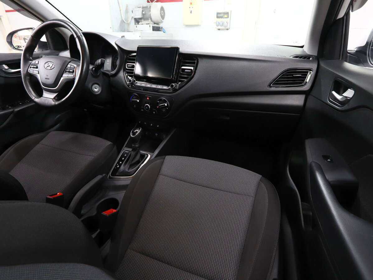 Hyundai Solaris с пробегом — 2021 год. Фото: #14