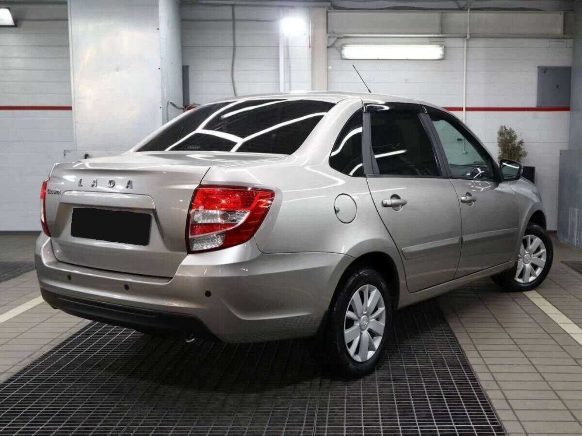 Lada (ВАЗ) Granta с пробегом — 2021 год. Фото: #1