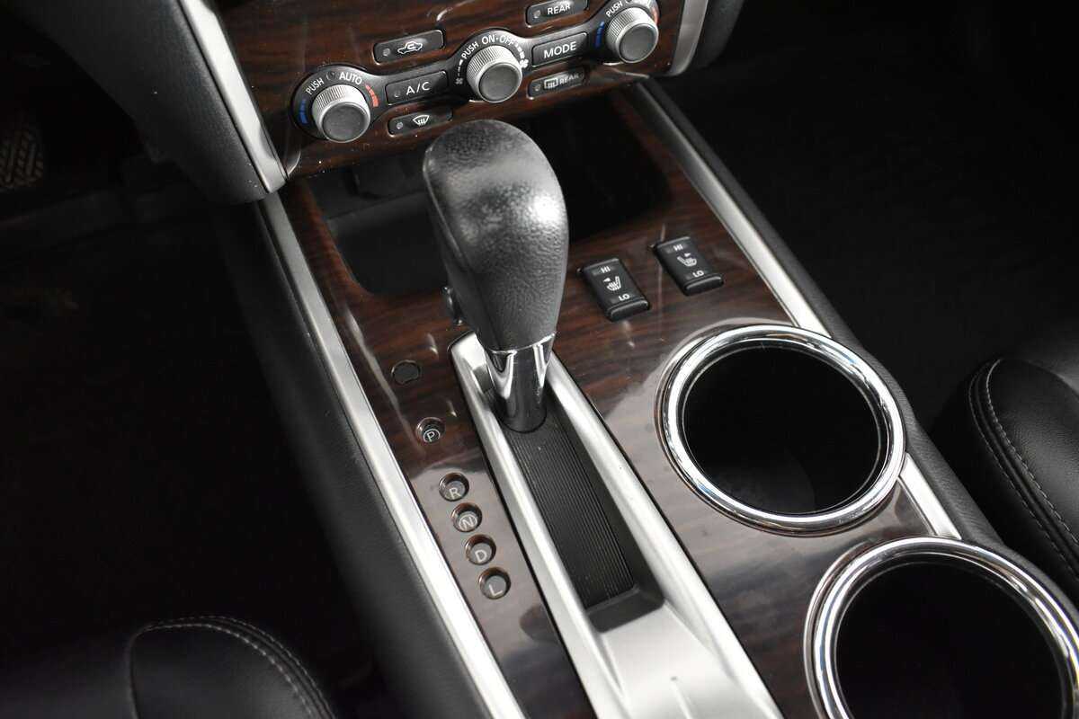 Nissan Pathfinder с пробегом — 2015 год. Фото: #15