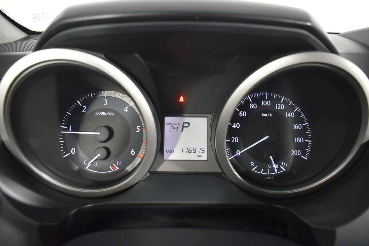 Toyota Land Cruiser Prado с пробегом — 2012 год. Фото: #13