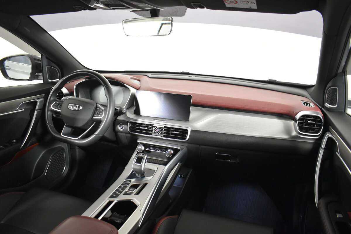 Geely Coolray с пробегом — 2021 год. Фото: #9