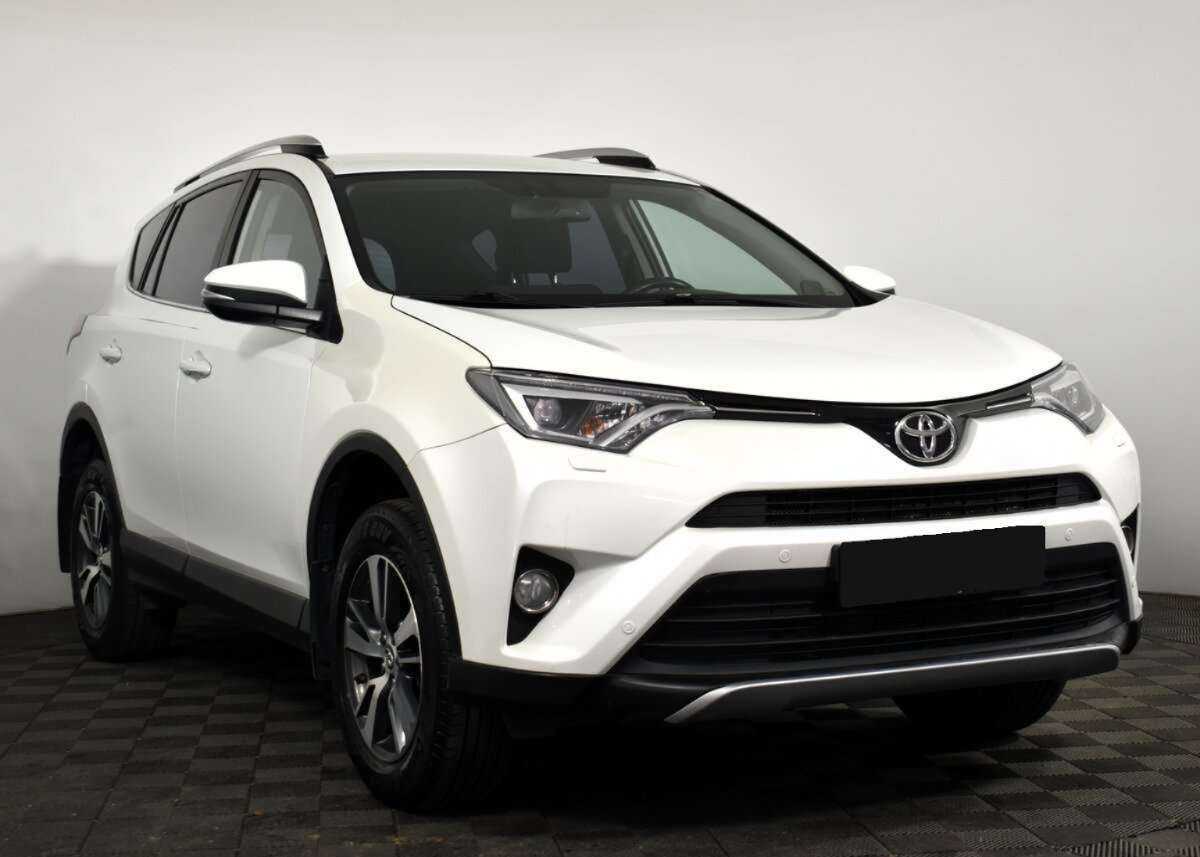 Toyota RAV4 с пробегом — 2019 год. Фото: #2