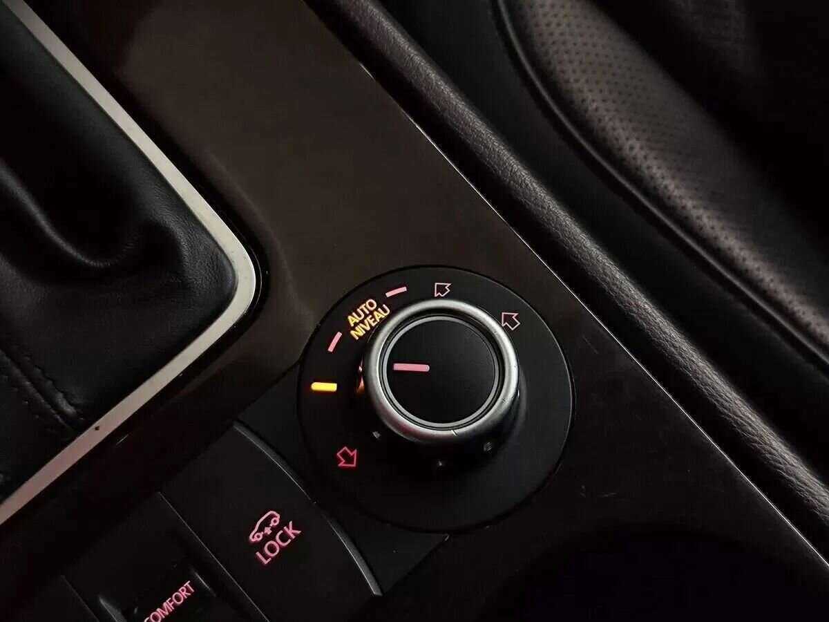 Volkswagen Touareg с пробегом — 2014 год. Фото: #15