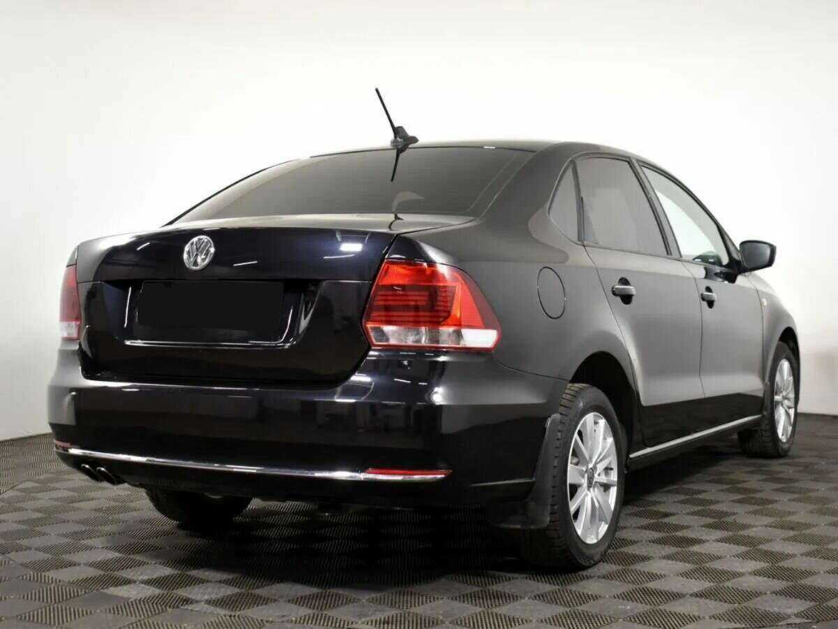 Volkswagen Polo с пробегом — 2017 год. Фото: #3