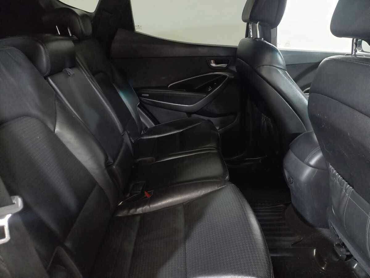 Hyundai Santa Fe с пробегом — 2013 год. Фото: #10