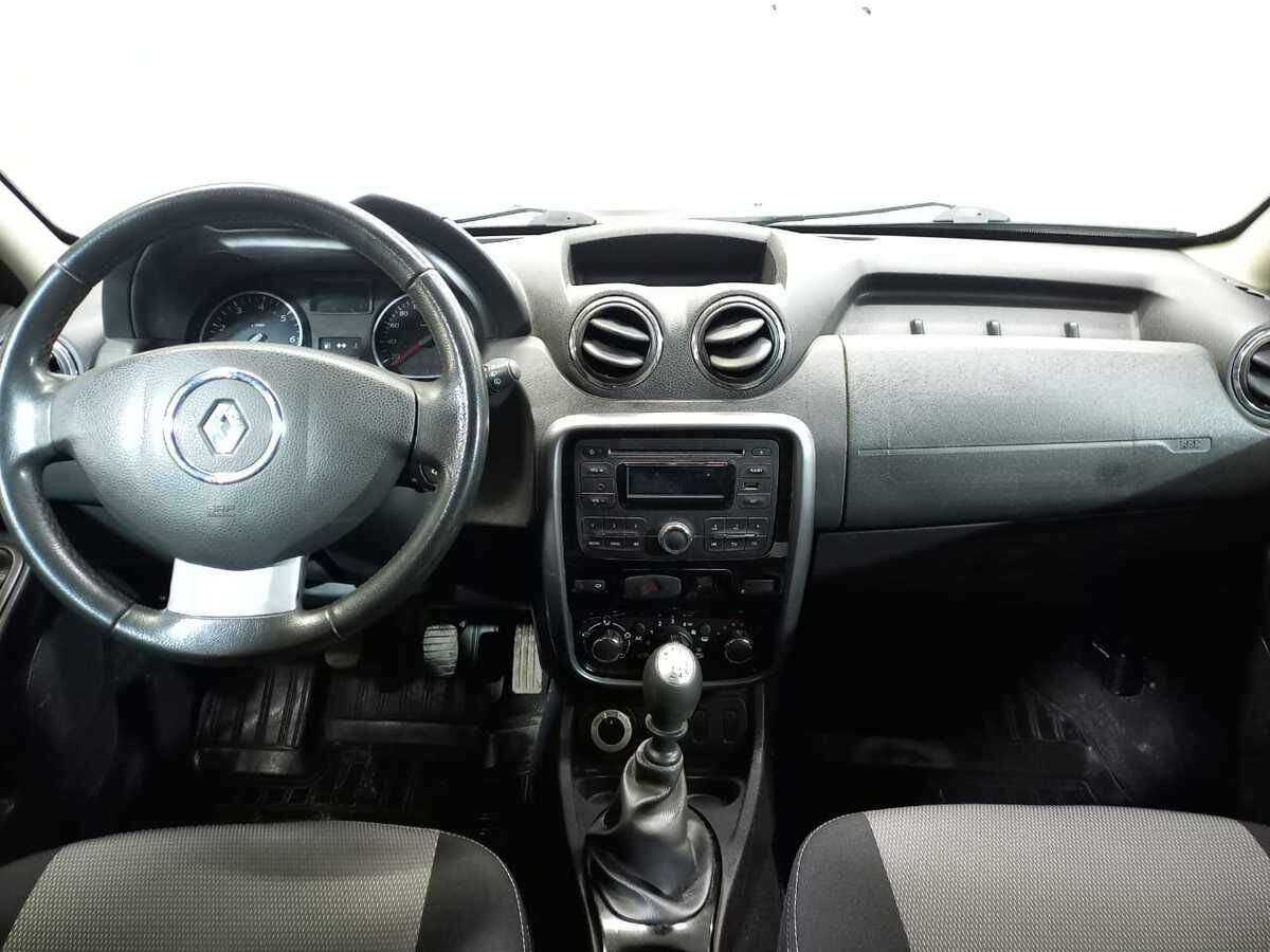 Renault Duster с пробегом — 2012 год. Фото: #8