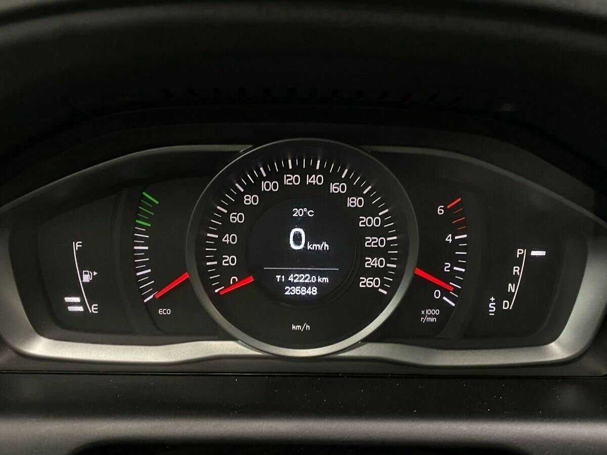 Volvo XC60 с пробегом — 2013 год. Фото: #12