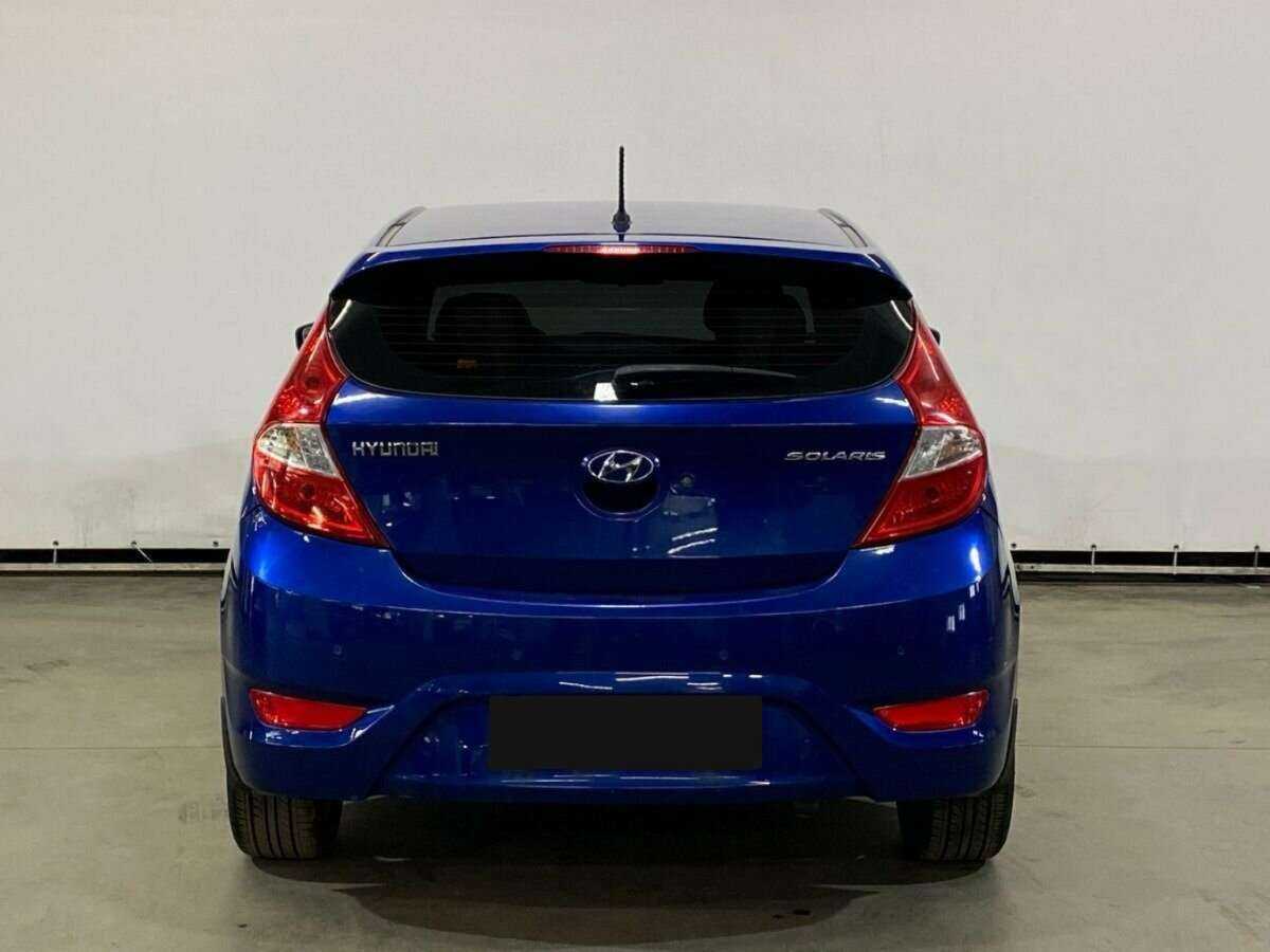 Hyundai Solaris с пробегом — 2012 год. Фото: #5