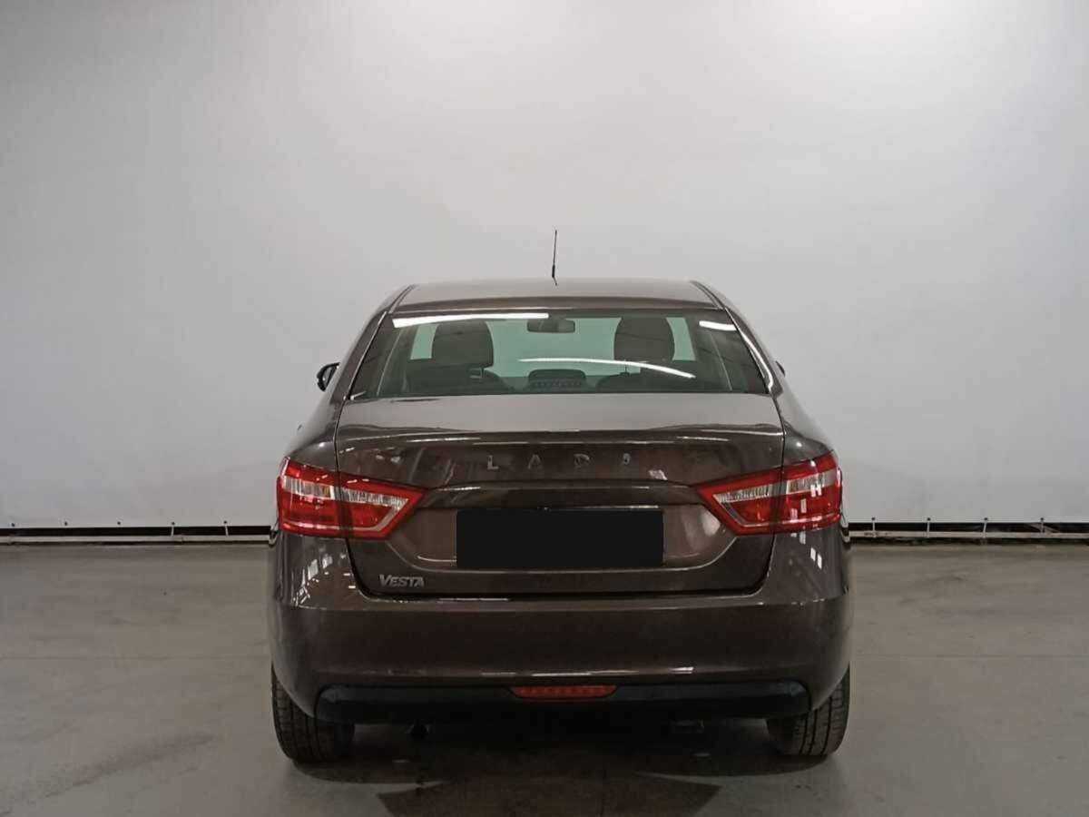 Lada (ВАЗ) Vesta с пробегом — 2019 год. Фото: #5
