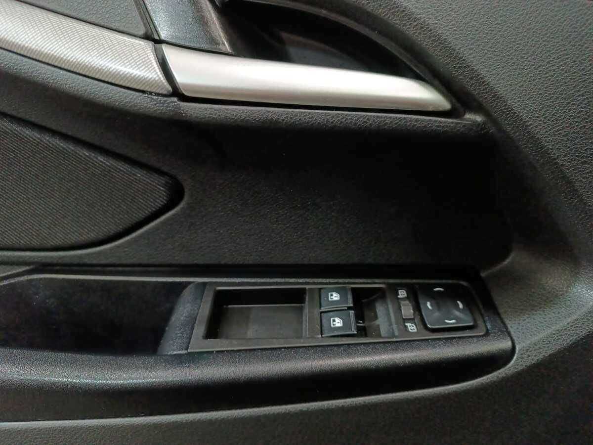 Lada (ВАЗ) Vesta с пробегом — 2019 год. Фото: #15