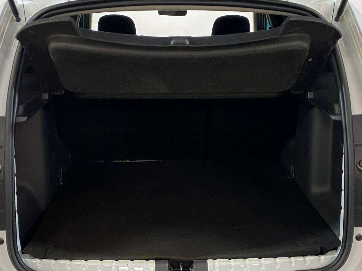 Renault Duster с пробегом — 2015 год. Фото: #13