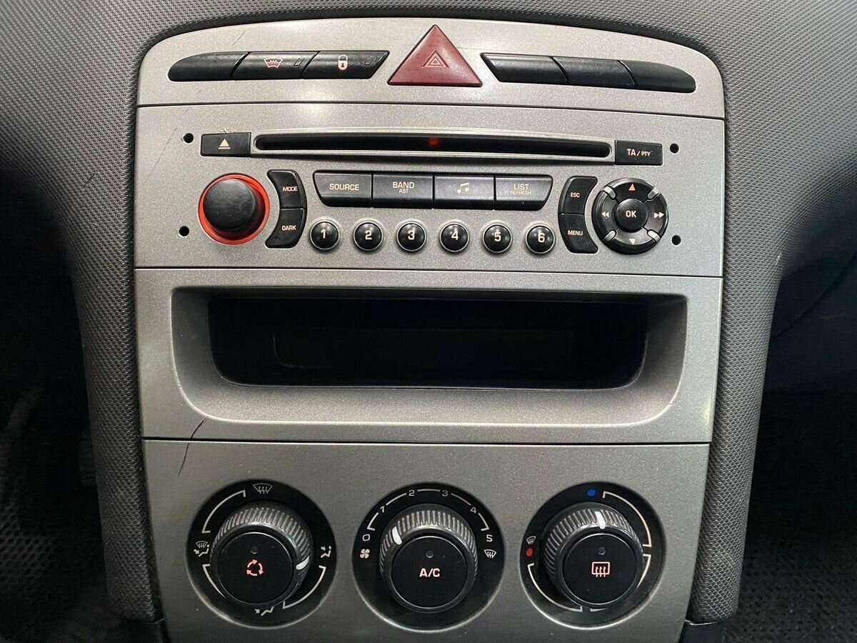 Peugeot 408 с пробегом — 2012 год. Фото: #13