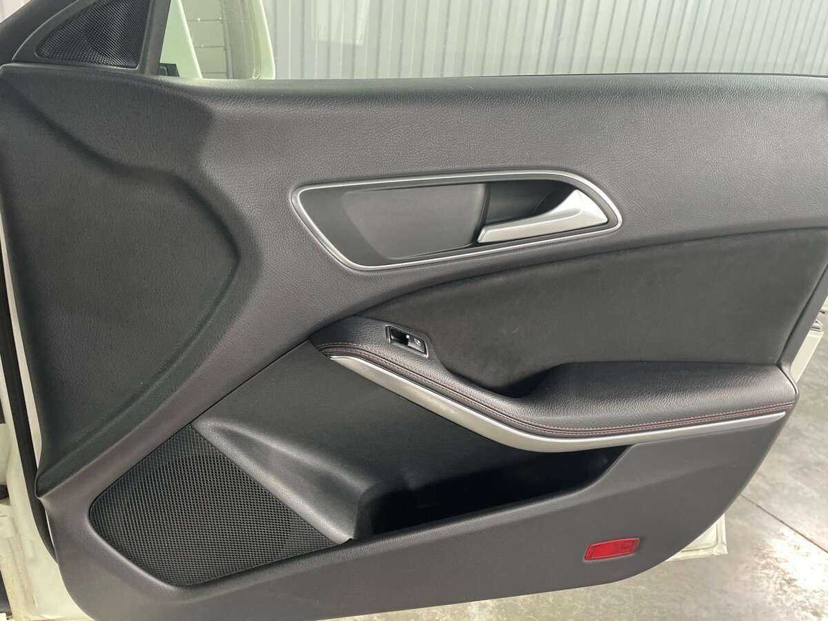 Mercedes-Benz CLA с пробегом — 2014 год. Фото: #25