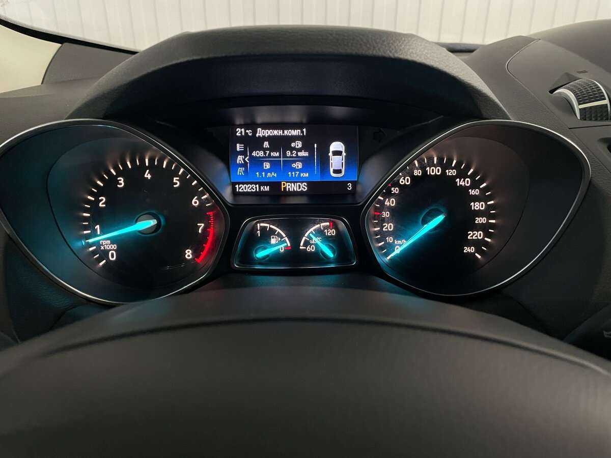 Ford Kuga с пробегом — 2017 год. Фото: #12