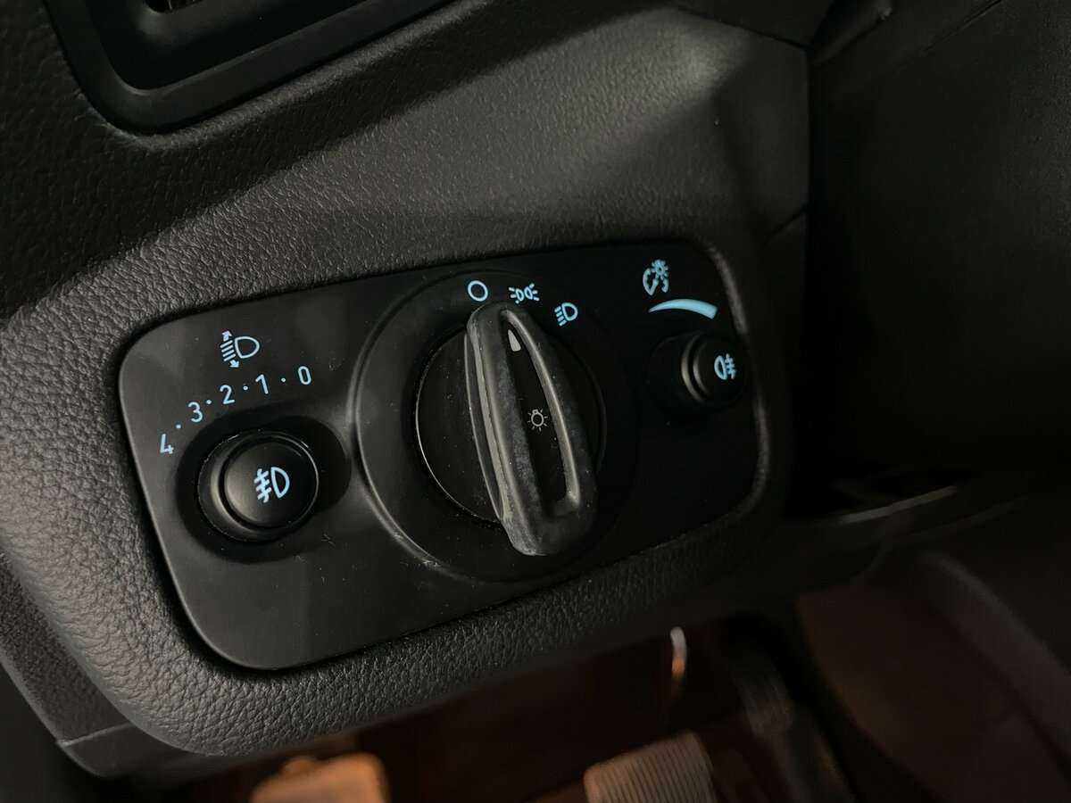 Ford Kuga с пробегом — 2017 год. Фото: #13