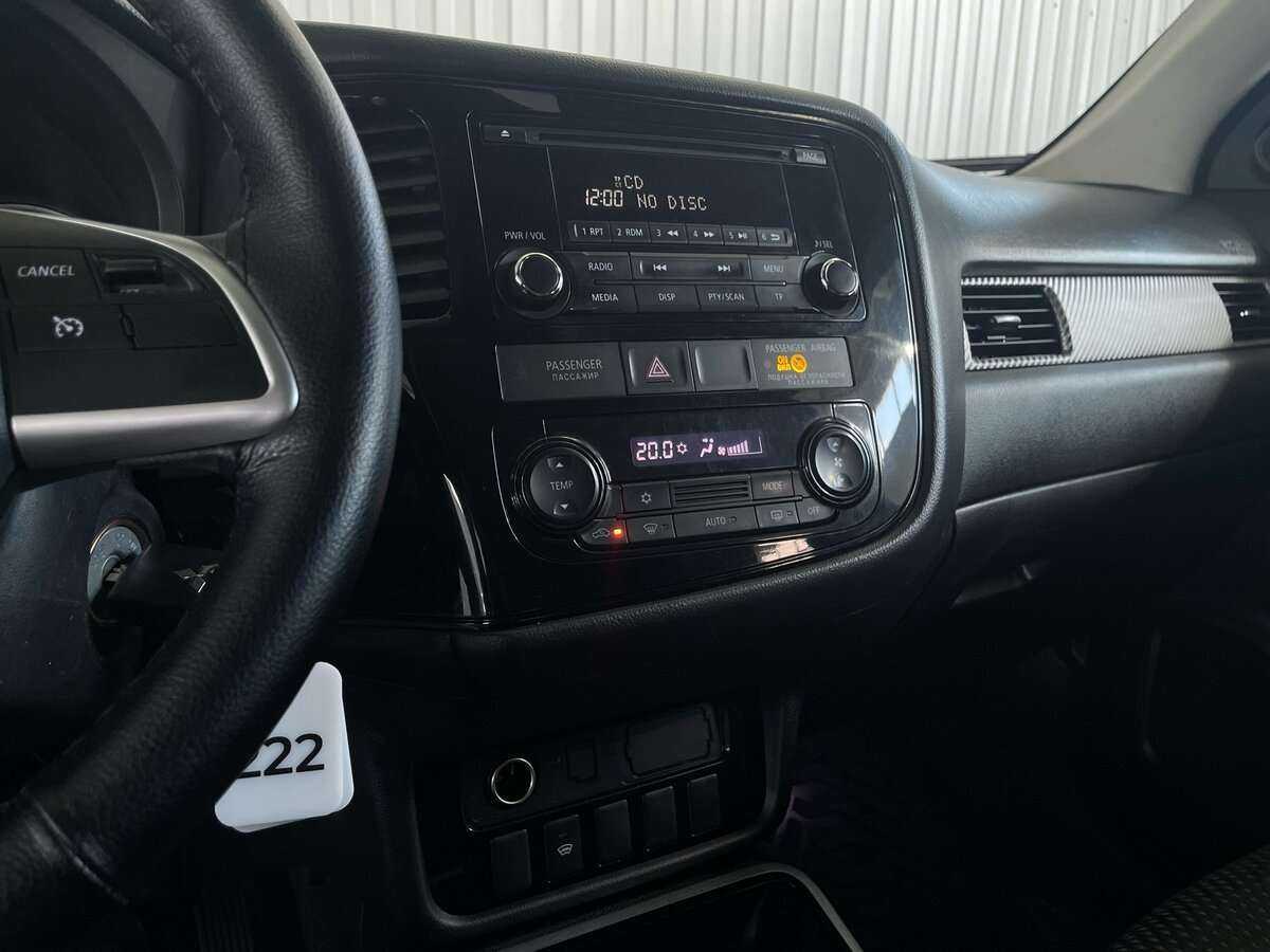 Mitsubishi Outlander с пробегом — 2018 год. Фото: #13