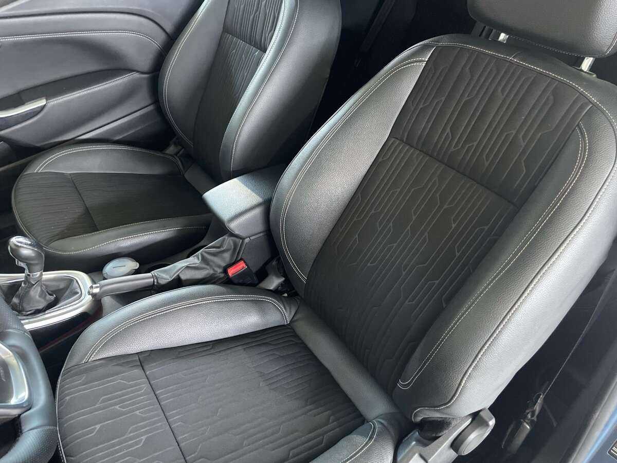 Opel Astra с пробегом — 2014 год. Фото: #17