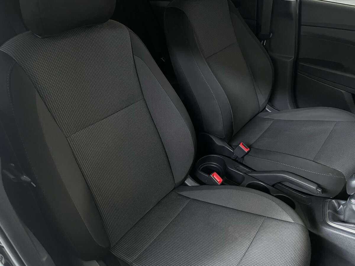 Hyundai Solaris с пробегом — 2019 год. Фото: #18