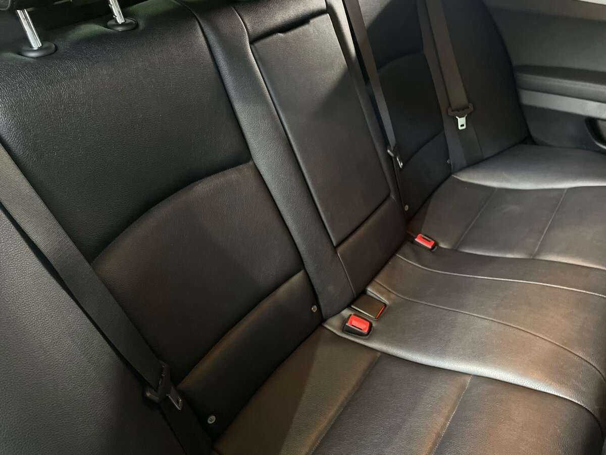 BMW 5 серии с пробегом — 2012 год. Фото: #21