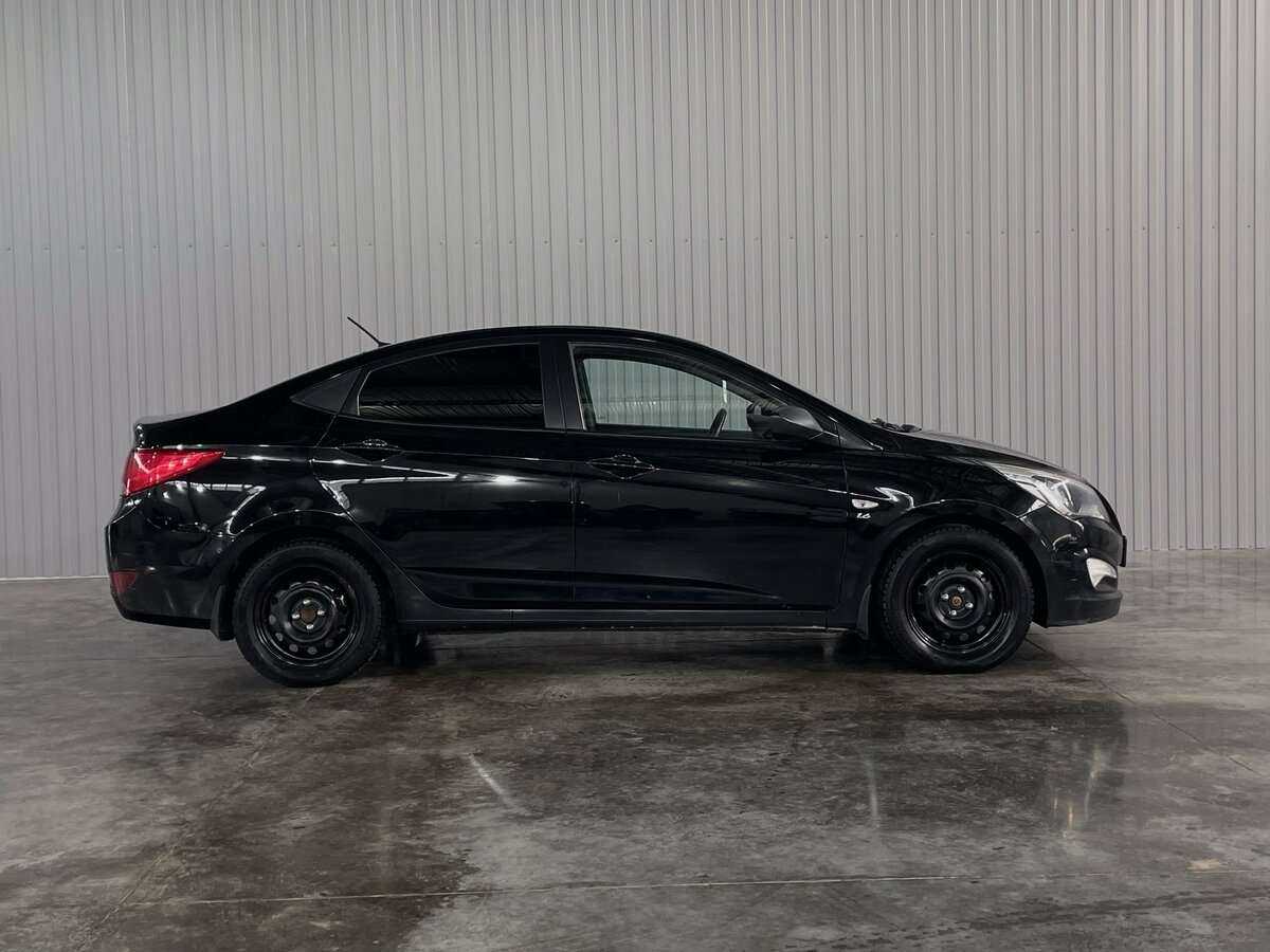 Hyundai Solaris с пробегом — 2016 год. Фото: #3