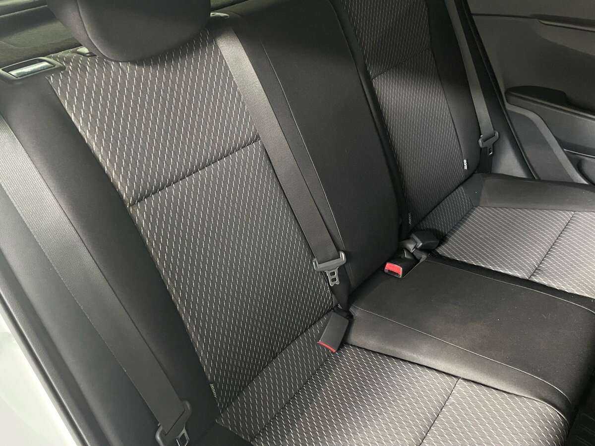 Kia Rio с пробегом — 2018 год. Фото: #17