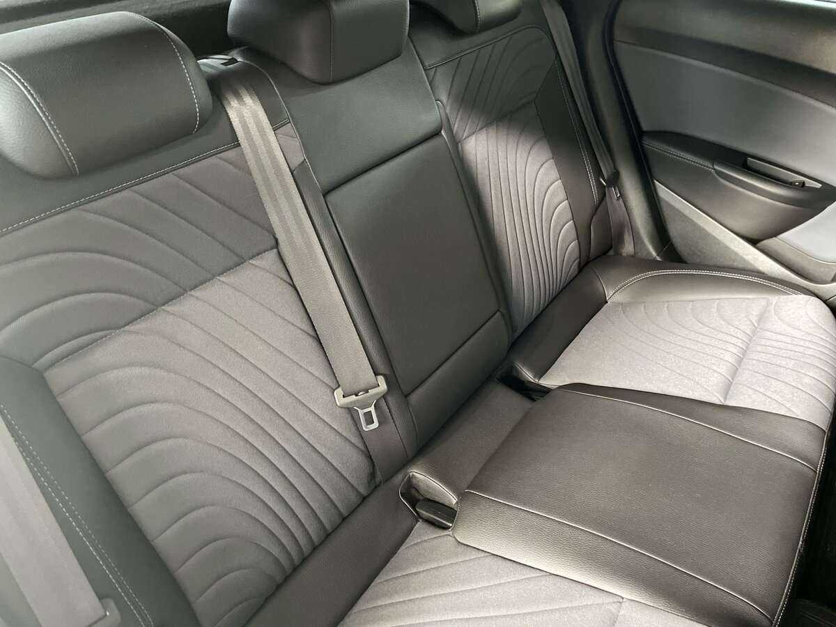 Opel Astra с пробегом — 2014 год. Фото: #14